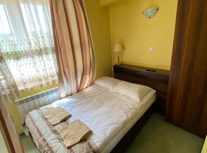 Miechus فندق مبيت وإفطار